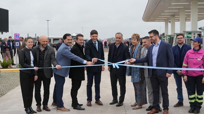 Pullaro particip&oacute; de la inauguraci&oacute;n de una estaci&oacute;n de servicio sobre la Autov&iacute;a 19 y destac&oacute; el rol de la producci&oacute;n, la miner&iacute;a y la energ&iacute;a