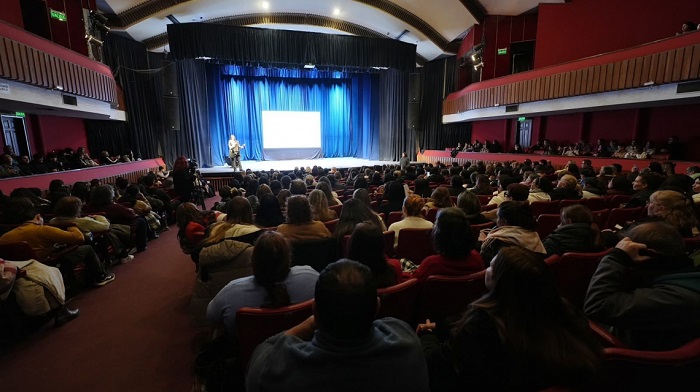Educaci&oacute;n digital: 1.300 personas participaron de charlas sobre estrategias para prevenir la dependencia digital